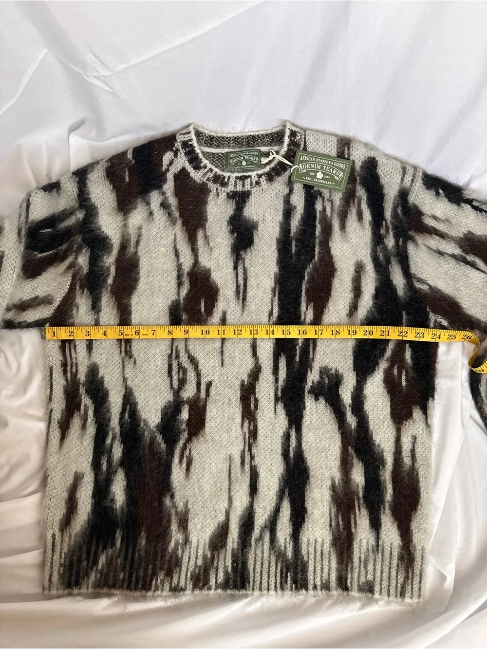 NWT Denim Tears Camo Mohair Crewneck 'White' Size L - Picture 7 of 7